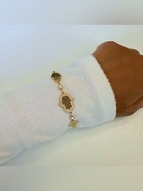 Gold Plated Stainless Steel Hamsa Charm Bracelet